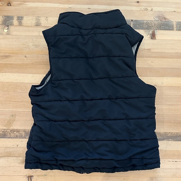 Women’s Natural Reflections Black Quilted Vest, Size S - Picture 4 of 6